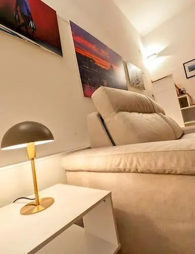 Apartament Cozy In San Cosimato *